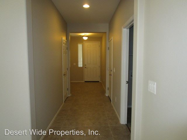 Foto del edificio - 7749 W Glass Ln