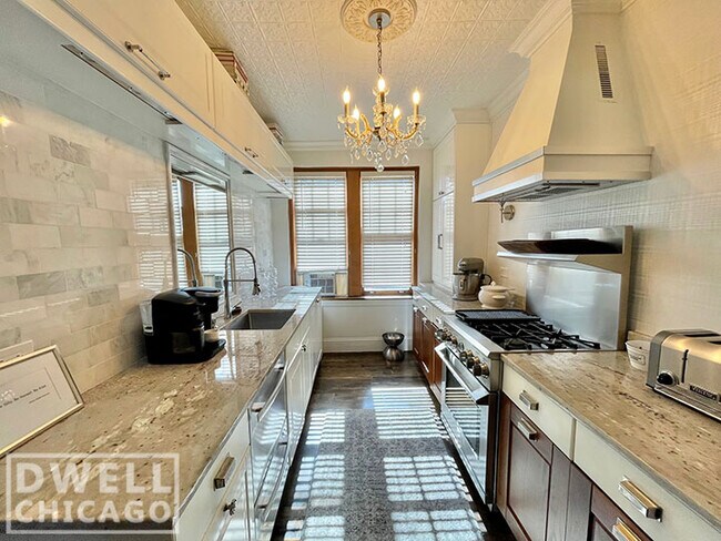 Foto del edificio - 6334 N Sheridan Rd