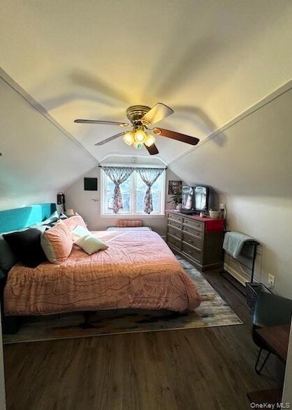 Foto del edificio - 244 E Hudson St