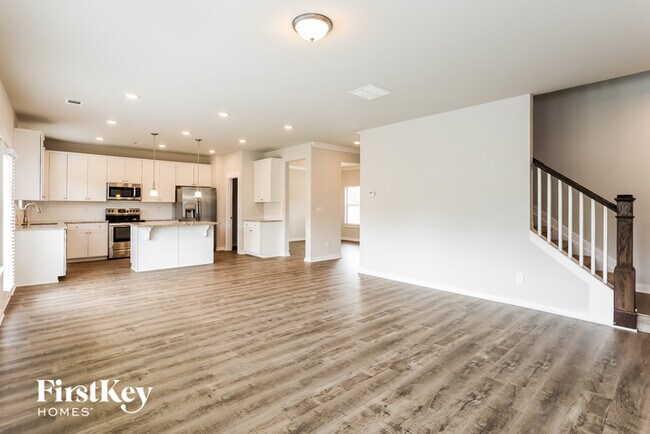 Building Photo - 3200 Camden Ct
