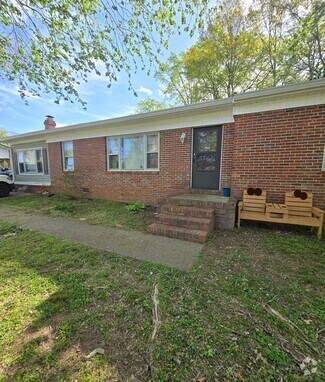 Building Photo - 307 Lester Ave
