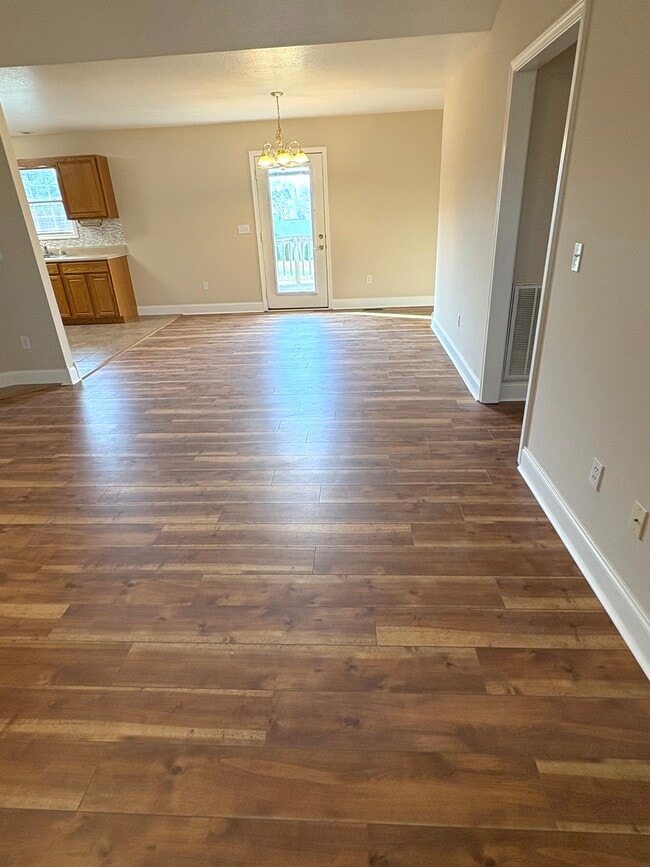 Building Photo - 2540 Covington Cir