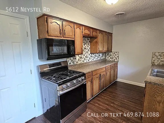 Building Photo - 5612 Neystel Rd