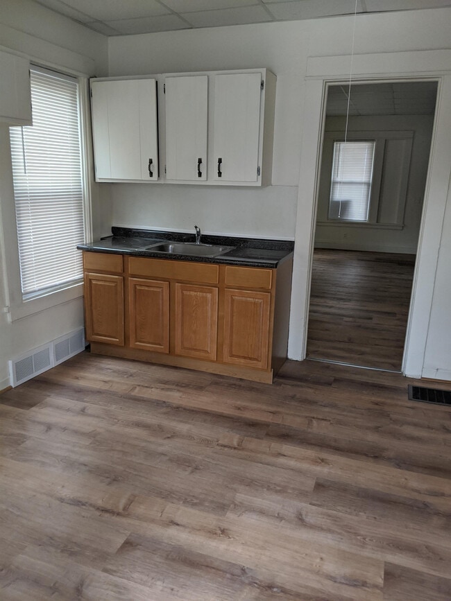 Building Photo - 86 Baycliff Dr