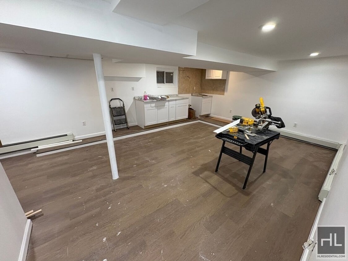 Building Photo - BAISLEY AVENUE, BRONX