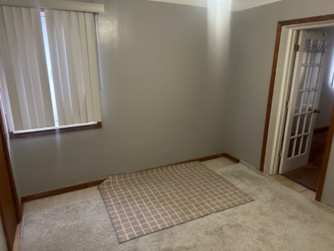 Building Photo - 5731 Fenton St