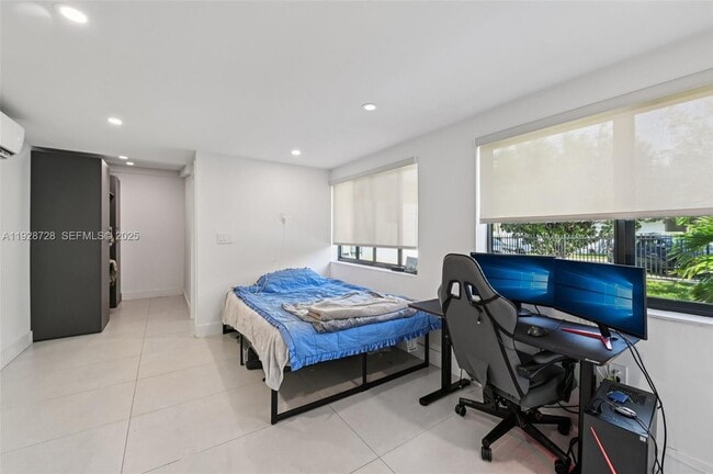 Foto del edificio - 5152 SW 6th St