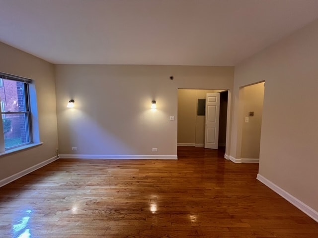 Foto del edificio - 1347 1/2 W Touhy Ave