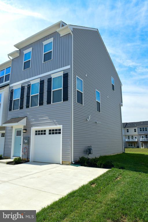 Building Photo - 62 Spyglass Hl Dr