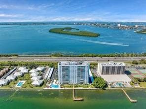 Primary Photo - 7200 Sunshine Skyway Ln S