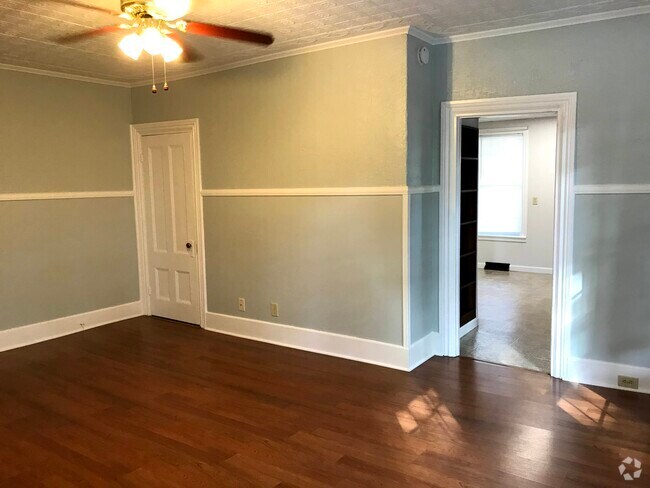 Building Photo - 51 Stage St
