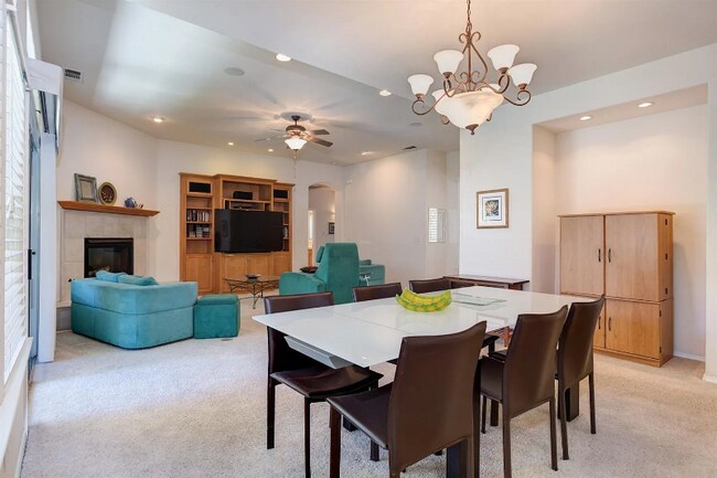 Foto del edificio - 872 E Green Acres Dr