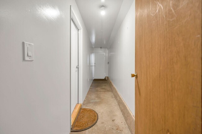 Building Photo - Sunset District Sanctuary: Cozy One Bedroo...