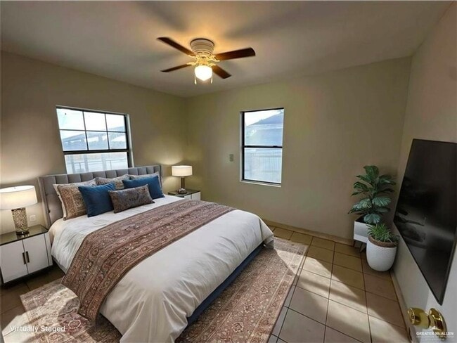 Building Photo - 10 Apache Dr