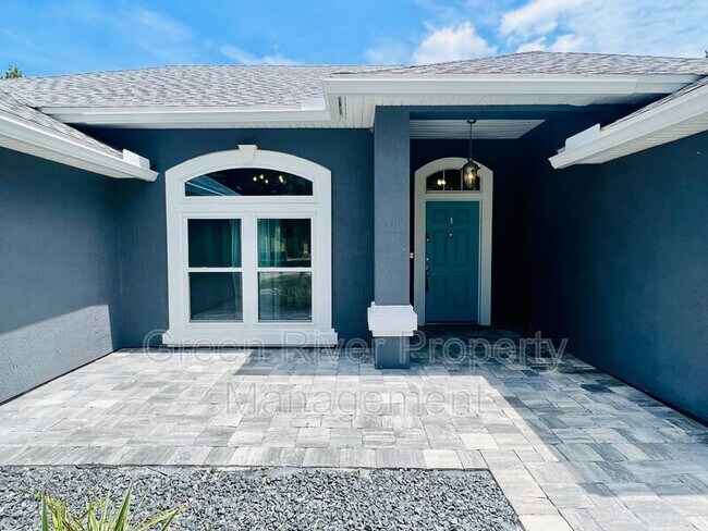 Building Photo - 3352 Shelley Dr