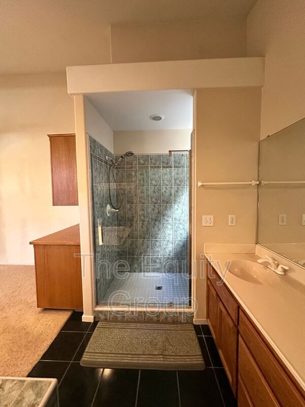 Building Photo - 1523 E Monte Vista Ct