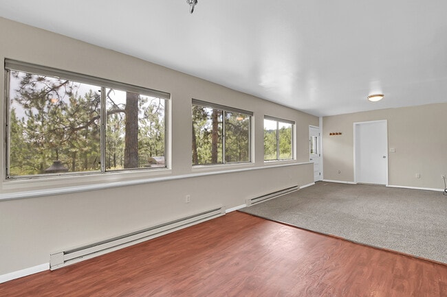 Building Photo - 5948 Lone Peak Dr
