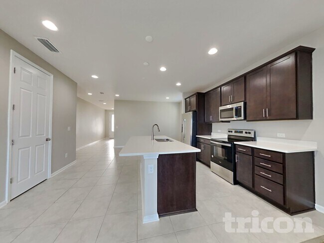 Building Photo - 3399 Traceland Oak Ln