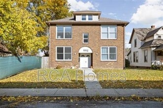 Building Photo - 1112 Pleasant St