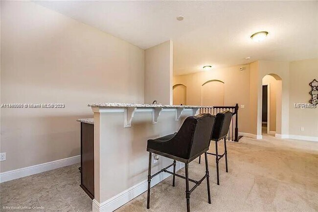 Foto del edificio - 1967 Meadow Crest Dr