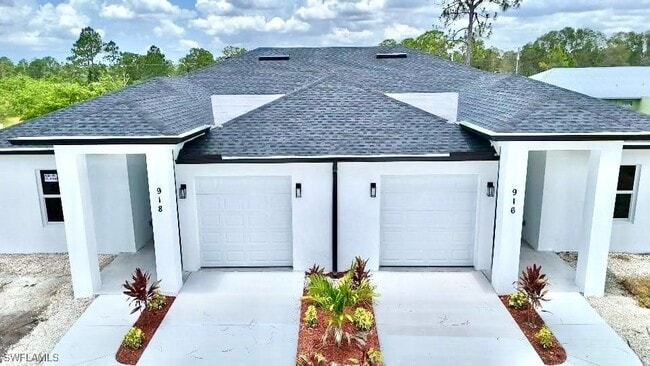Building Photo - 918 Eisenhower Blvd