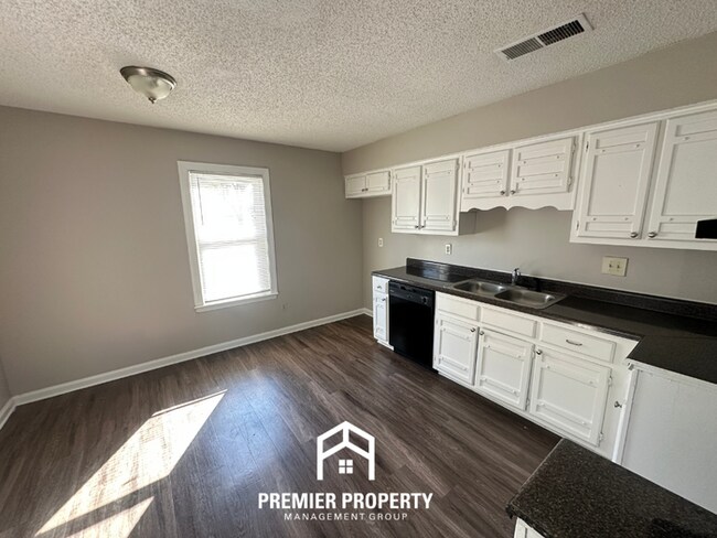 Building Photo - 5936 Blackrock Ln