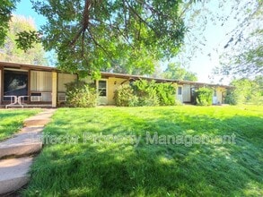 Building Photo - 608 Parker St