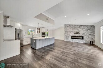 Building Photo - 6401 Crossbow Ct