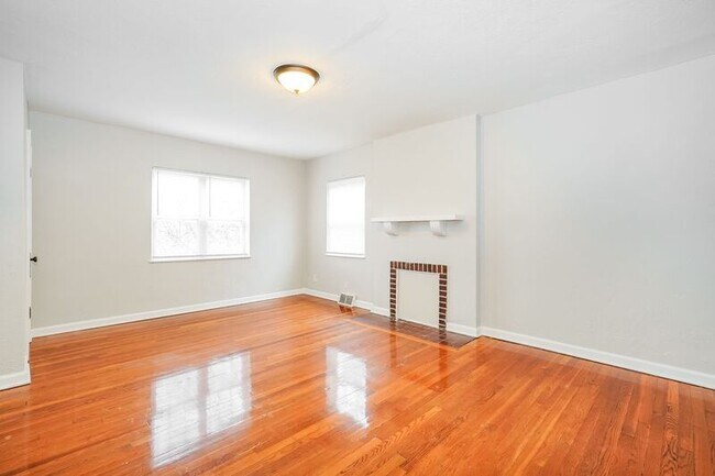 Foto del edificio - 1048 Berkeley Rd