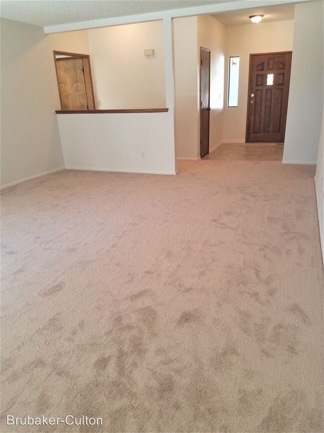 Foto del edificio - 3 br, 2 bath House - 42023 Acacia Ave.