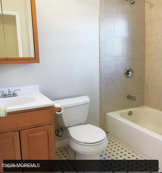 Foto del edificio - 321 Shore Dr