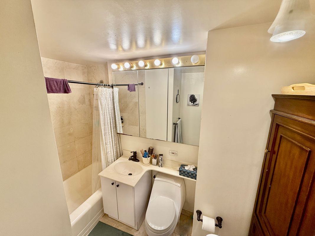 Foto del edificio - 425 E 63rd St