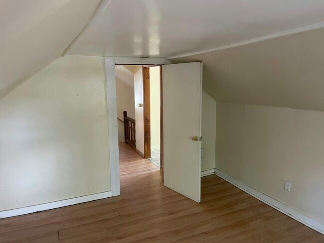 Foto del edificio - 289 N Midler Ave