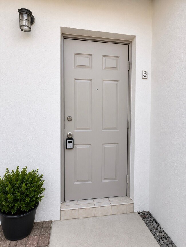 Foto del edificio - 7028 SW 21st St
