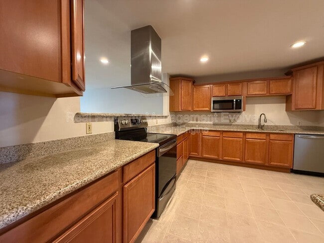 Foto del edificio - 4849 E Lake Point Cir