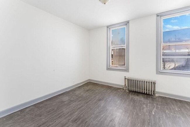 Photo - 549 9th St Townhome