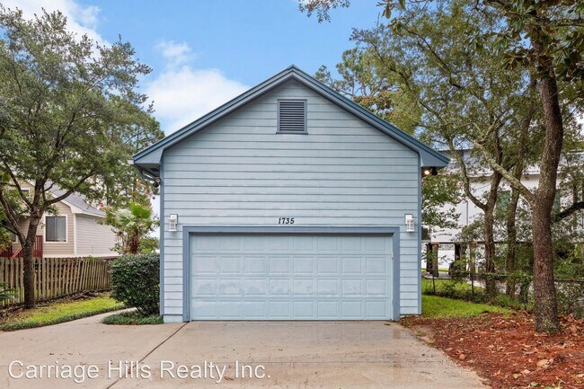 Building Photo - 3 br, 3 bath House - 1735 Vine Avenue