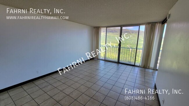 Foto del edificio - Tranquil 1 Bedroom Apartment Located in th...