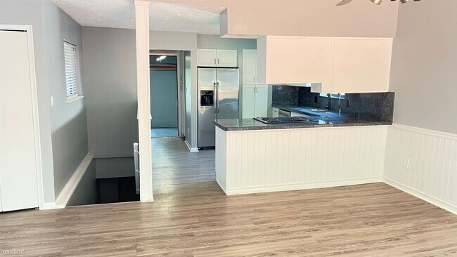 Foto del edificio - 4 br, 3 bath House - 3550 San Mateo Rd