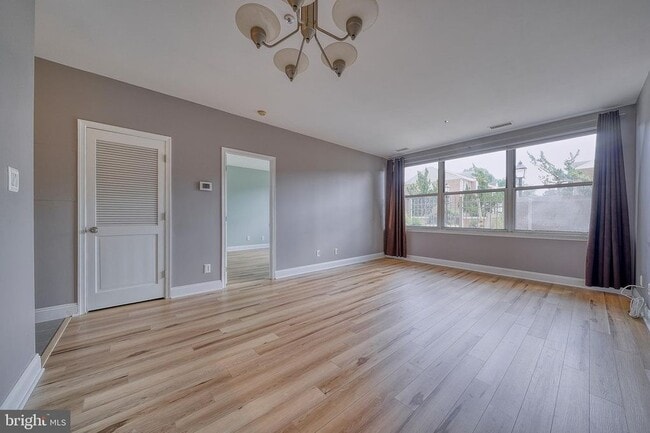 Building Photo - 1200 Braddock Pl