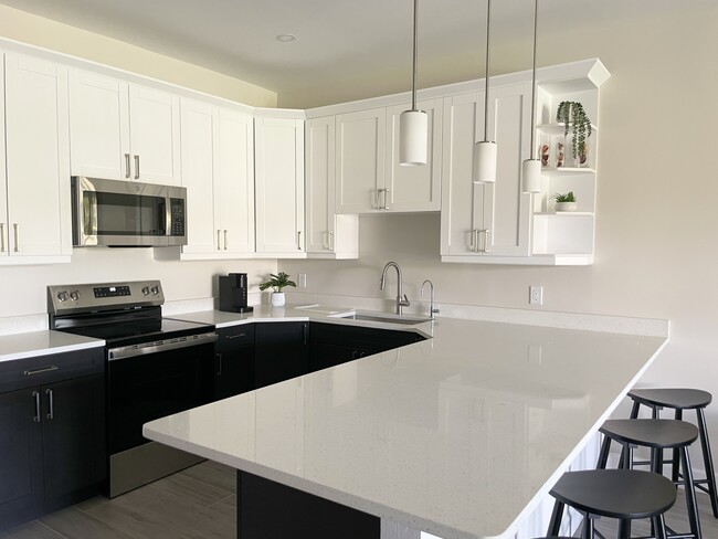 Kitchen - 13447 Pine Needle Ln