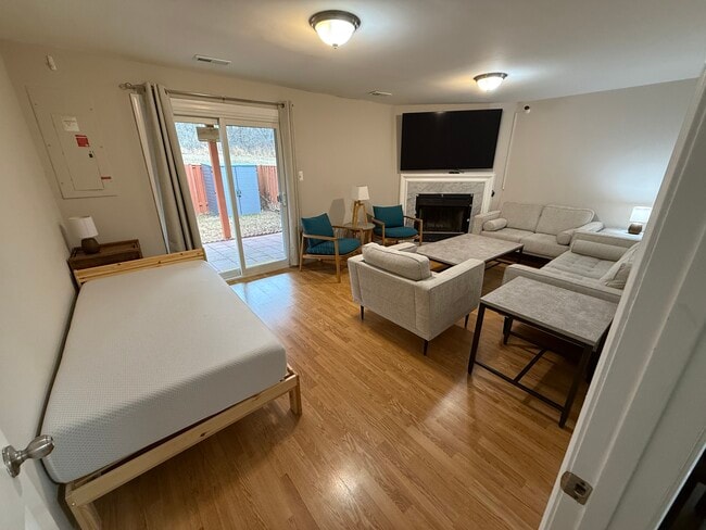 Foto del edificio - 9 Prairie Landing Ct