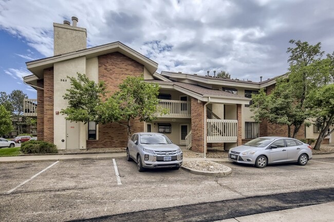 Building Photo - Turnkey 2 BDR/2BA Boulder Condo