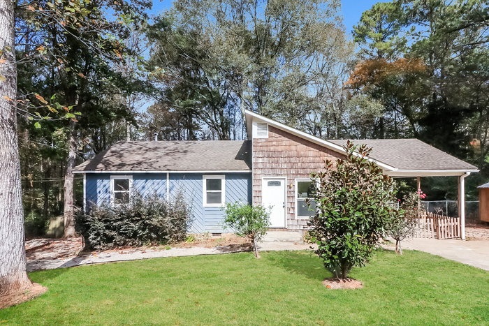 Primary Photo - 3 Bedroom in Carrollton, GA!