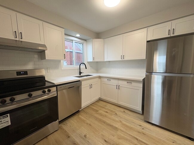 Building Photo - 105 Morgan Avenue Kitchener Ontario N2A 2M4
