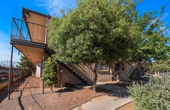 Building Photo - 625 S Royal Crest Cir