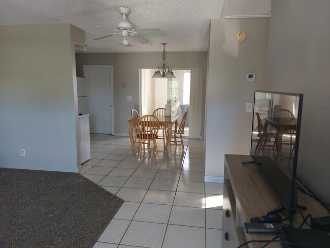 Building Photo - 2806 Imperial Cir