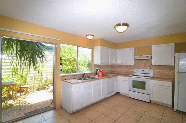 Building Photo - 7007 Westbranch Dr