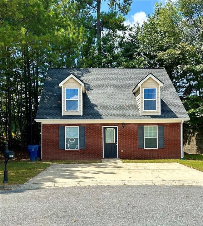 Building Photo - 101 Twin Pines Ct