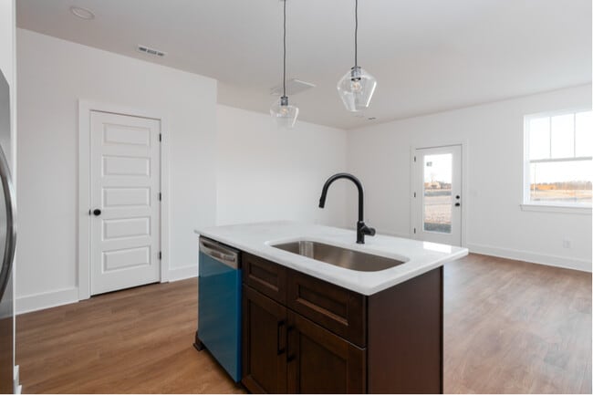 Building Photo - 115 High Pk Cir